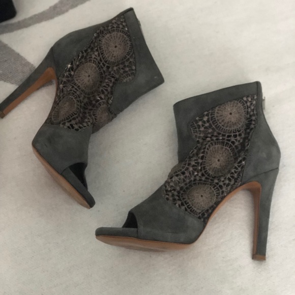 Latitude femme grey sued open toed heel - Picture 4 of 8